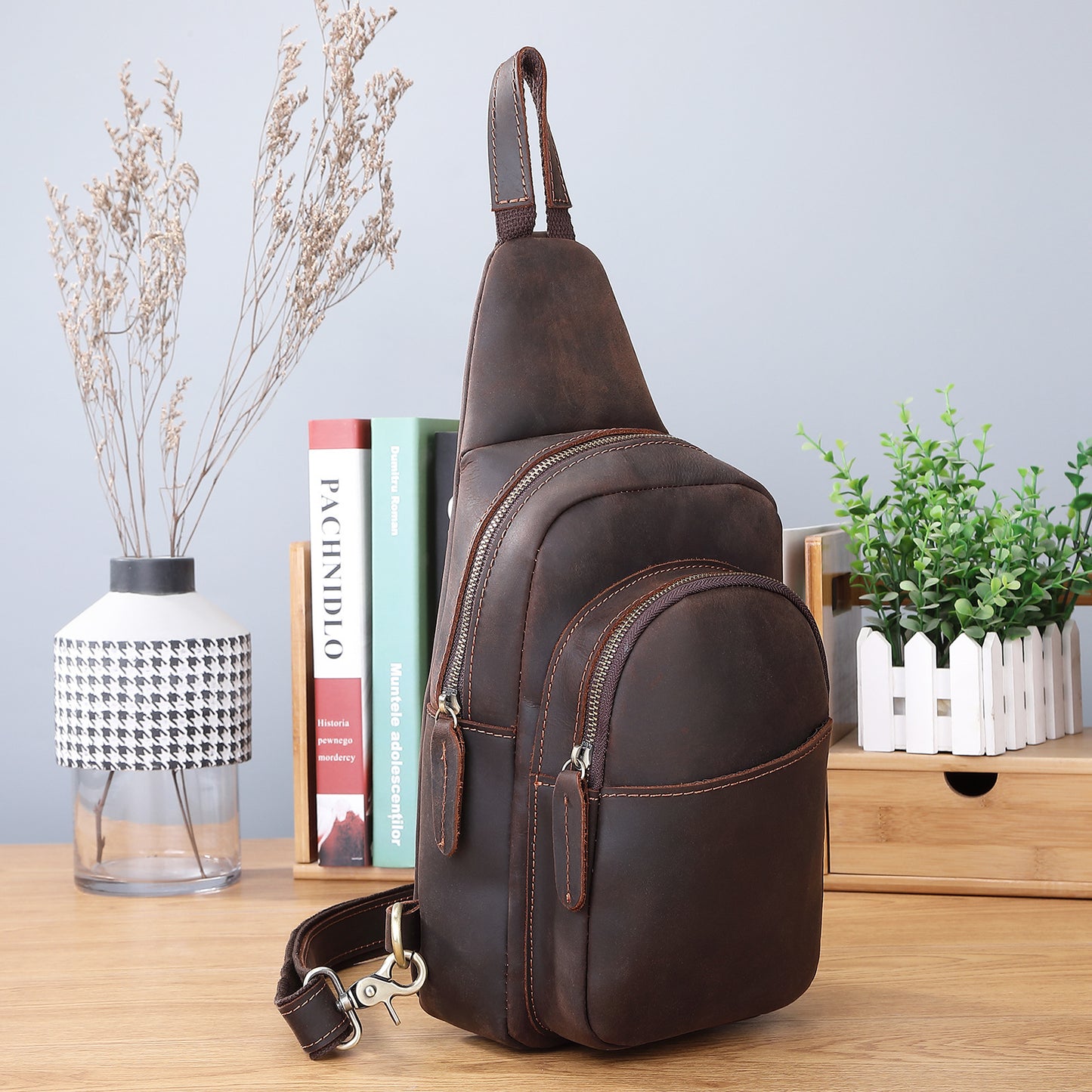 Men’s Vintage Horse Leather Chest Bag – Genuine Leather Crossbody Messenge