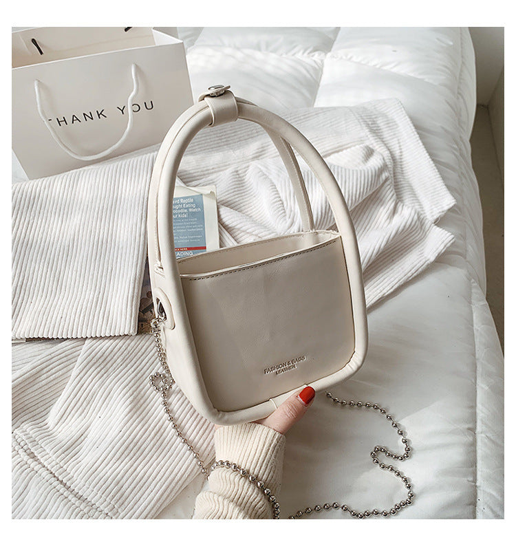 Fashion-Forward PU Leather Shoulder Bag: The Must-Have Accessory of the Season