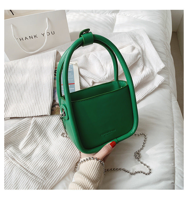Fashion-Forward PU Leather Shoulder Bag: The Must-Have Accessory of the Season
